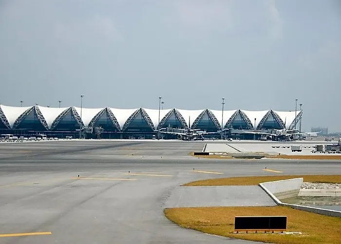 Airport Link View For Rent Per Day Banguecoque